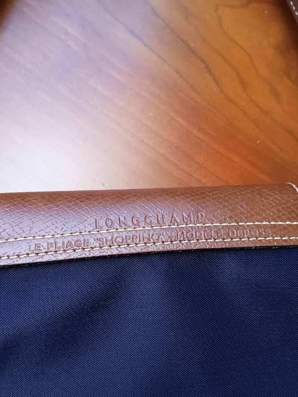 Pre-Loved Longchamp Le Pliage Navy-Deep Purple Medium Nylon Shoulder Bag. - Picture 6 of 15